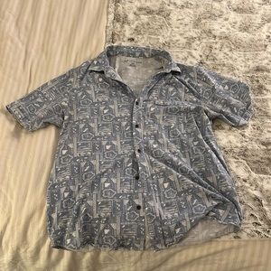 Blue Hawaiian Button Up Blouse Size Medium